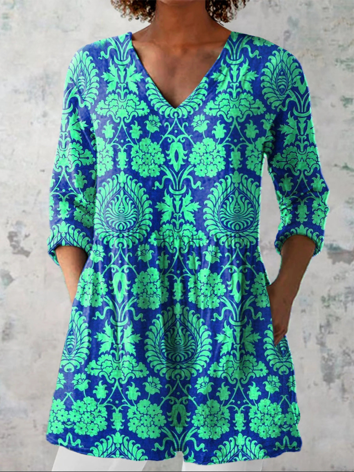Ines | Lange Blouse met V-Hals