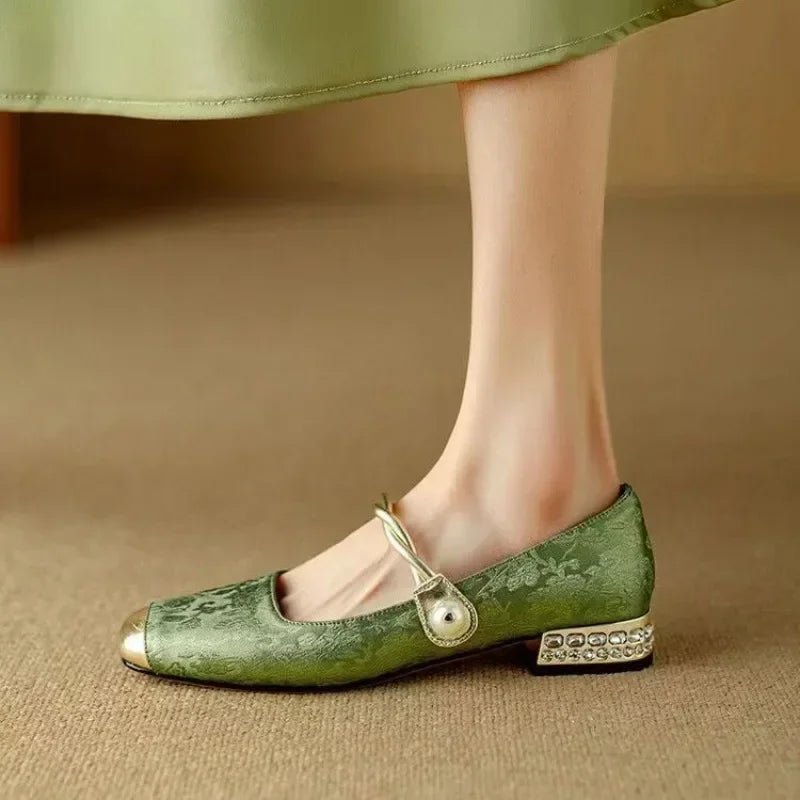 Parelriem Vintage Mary Jane Hakken