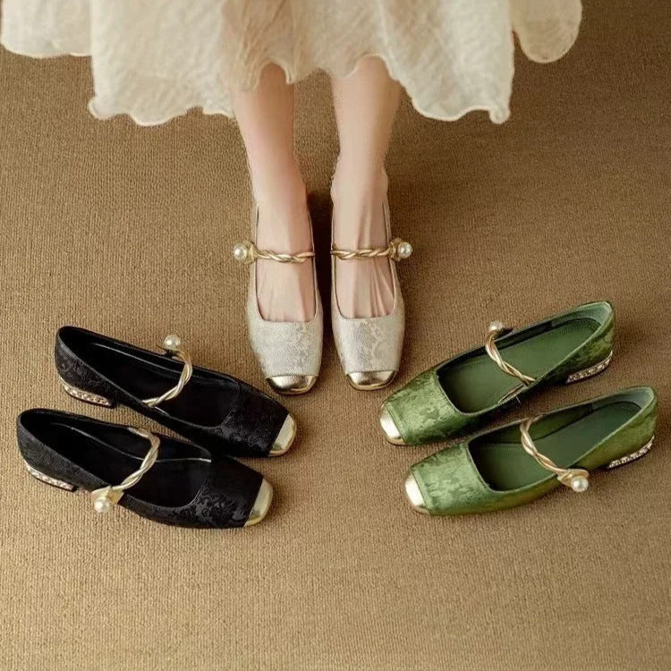 Parelriem Vintage Mary Jane Hakken