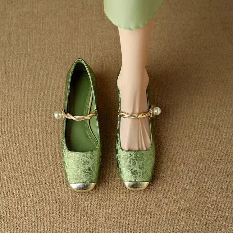 Parelriem Vintage Mary Jane Hakken
