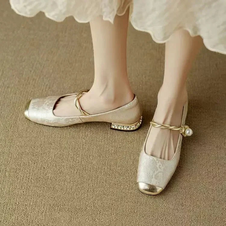 Parelriem Vintage Mary Jane Hakken
