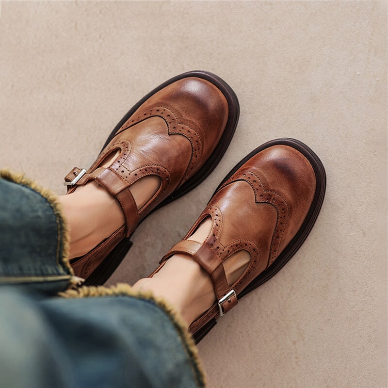 Elegante Mary Janes van Leer